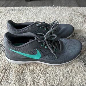 Nike Flex Run - teal nwot